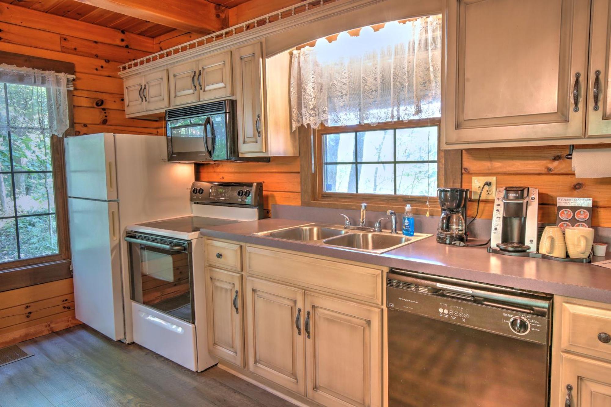 Wild Rose Cabin By Amish Country Lodging Millersburg Exterior foto